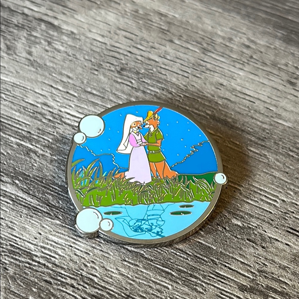 Disney Reflections Pin Robin Hood and Maid Marian